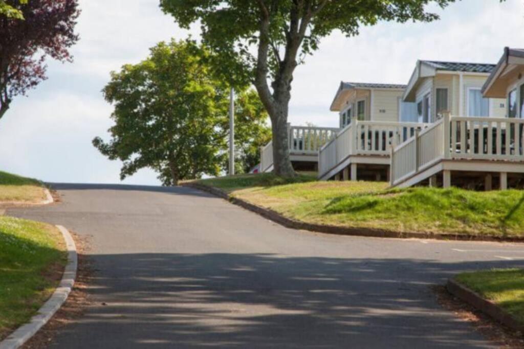 Hoburne Devon Bay Static 3 Bed Apartment Goodrington Exterior photo